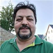 Turkischer Tutor aller Kindetaltergruppe